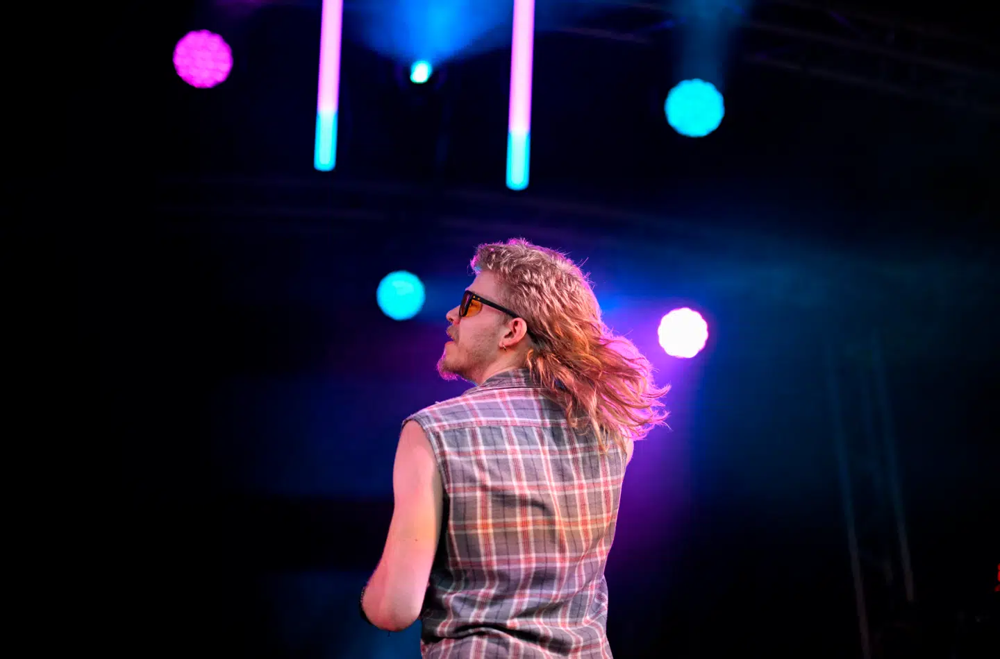 Flagrende nakkegarn ved det årlige europæiske Mullet Mesterskab i Belgien, maj 2026. Foto: John Thys, Scanpix.