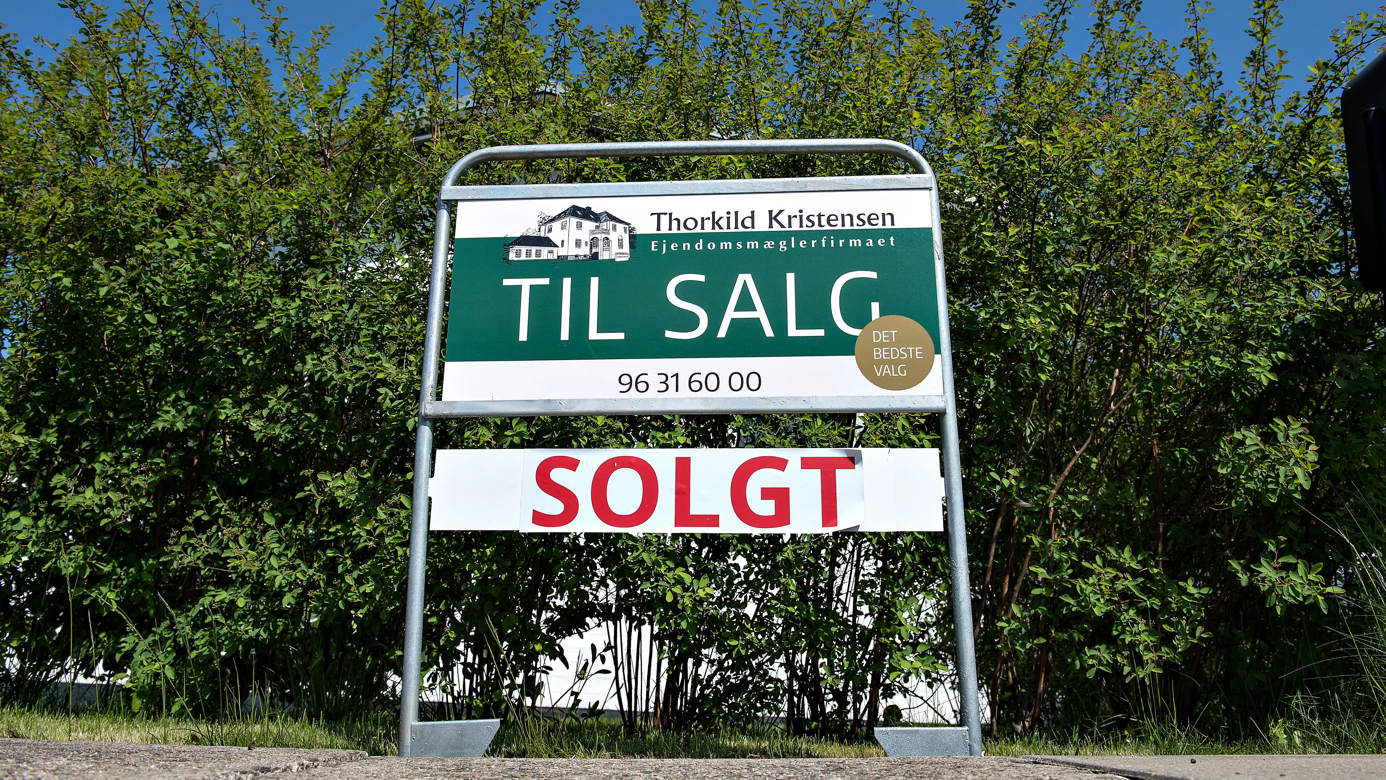 Shopper løs i årets første sommeruge: Boliger går 