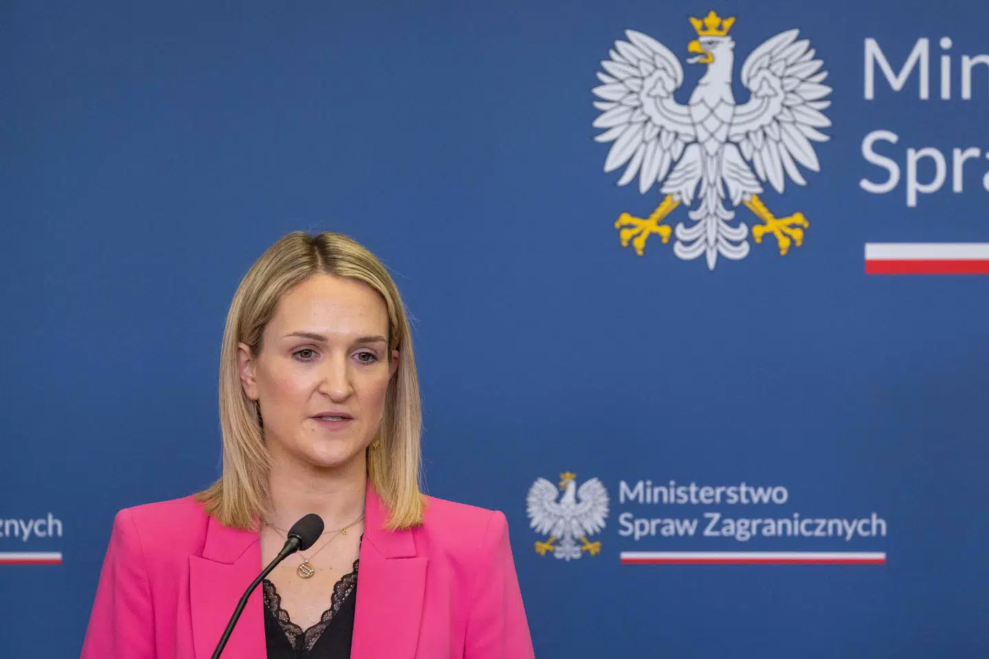 Irlands udenrigsminister, Helen McEntee, deltager i et pressemøde i Polen i april tidligere i år. Tirsdag har hun holdt et pressemøde med EU's udenrigschef, Kaja Kallas, hvor hun sagde, at konkurrenceevne, EU's værdier og sikkerhed er Irlands prioriteter under Irlands kommende EU-formandskab. (Arkivfoto).