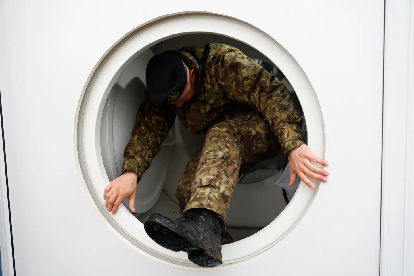 Med en stribe store øvelser har de baltiske lande testet deres beredskab til at håndtere truslen fra Rusland. Den seneste bygger på erfaringer fra Ruslands maskerede angreb på Ukraine i 2014.