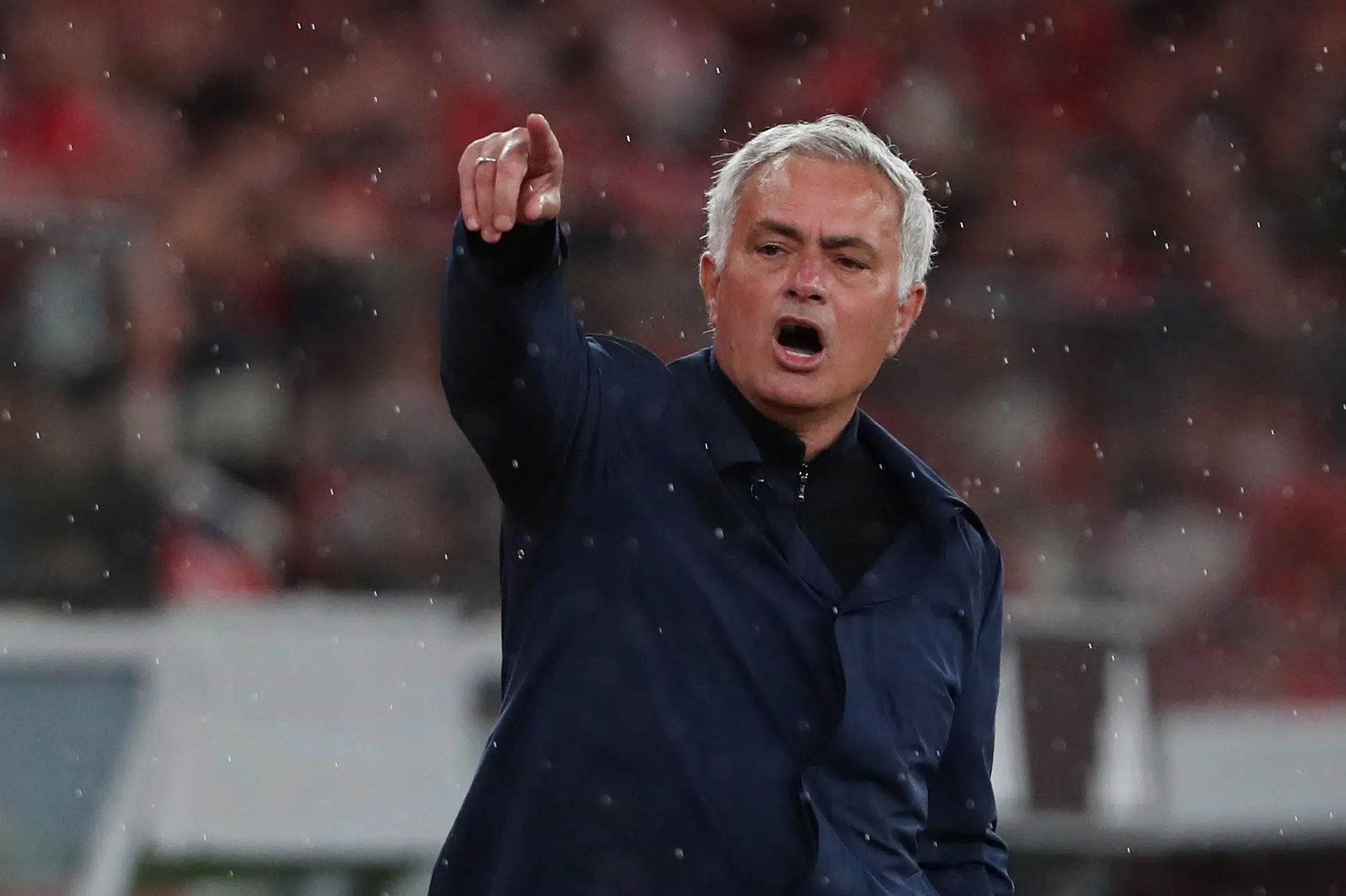 Benfica bekræfter Mourinho afsked og hyrer ny træn