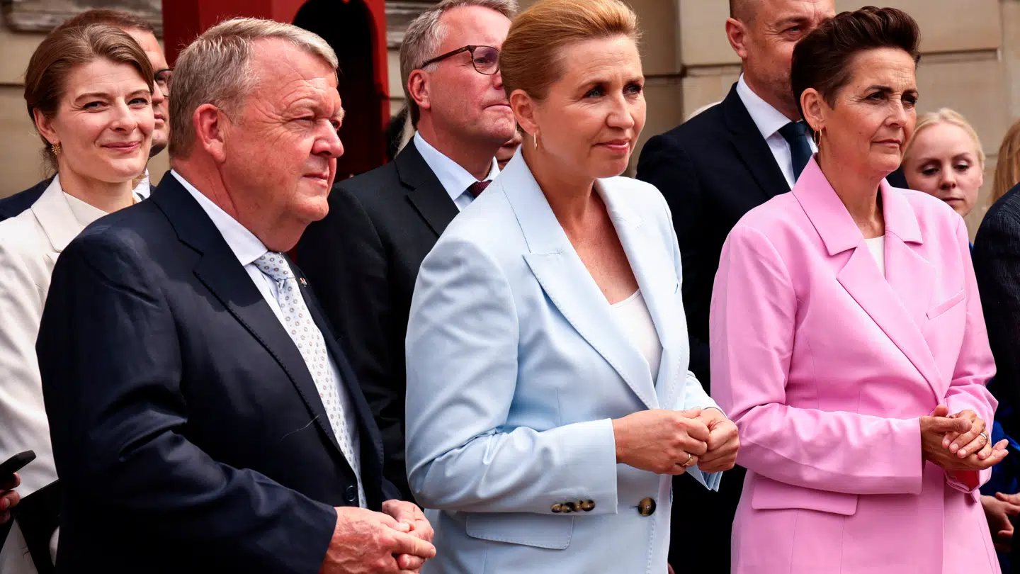 Til trods for, at Lars Løkke Rasmussen gentagne gange under valgkampen afviste muligheden for at danne en regering, der var »afstemt med Enhedslistens hovedbestyrelse«, blev en ny S-SF-M-RV-regering – med Enhedslisten som parlamentarisk grundlag – præsenteret i sidste uge.
