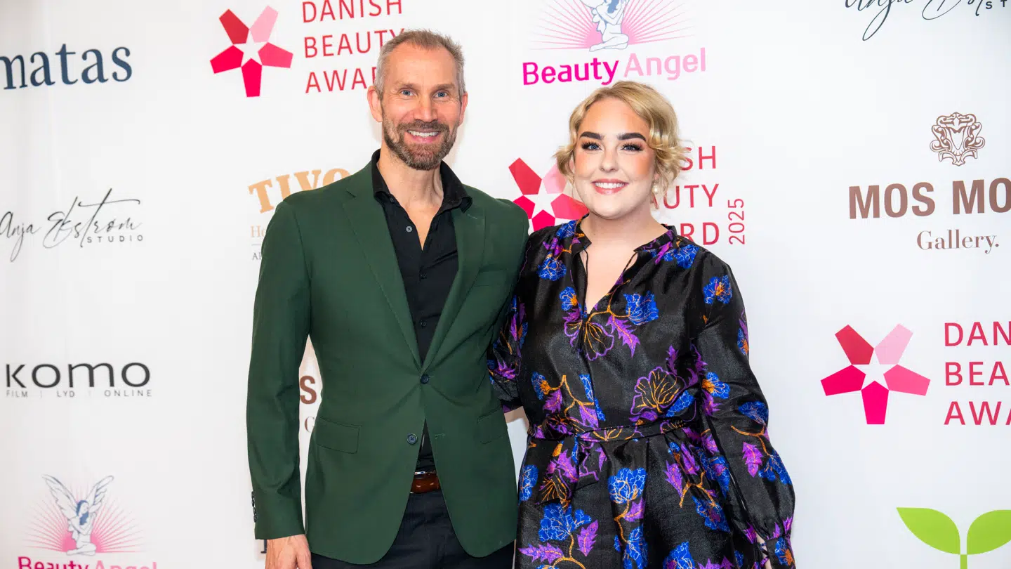 Mark Abildhauge og Julia Sofia Aastrup kan endelig dele den store nyhed.