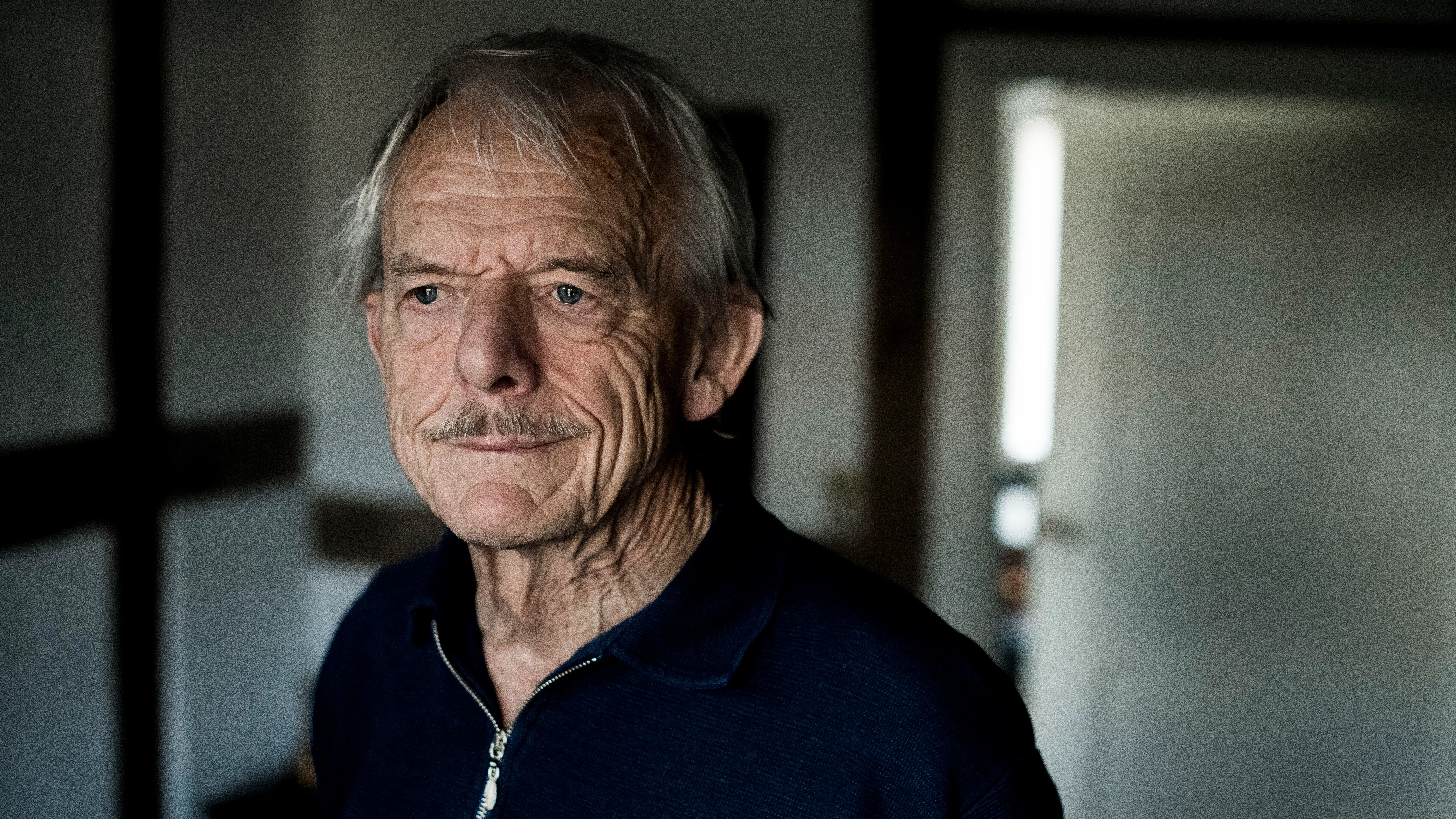 Afslørede aftale med konen: Pludselig dukkede 14 b