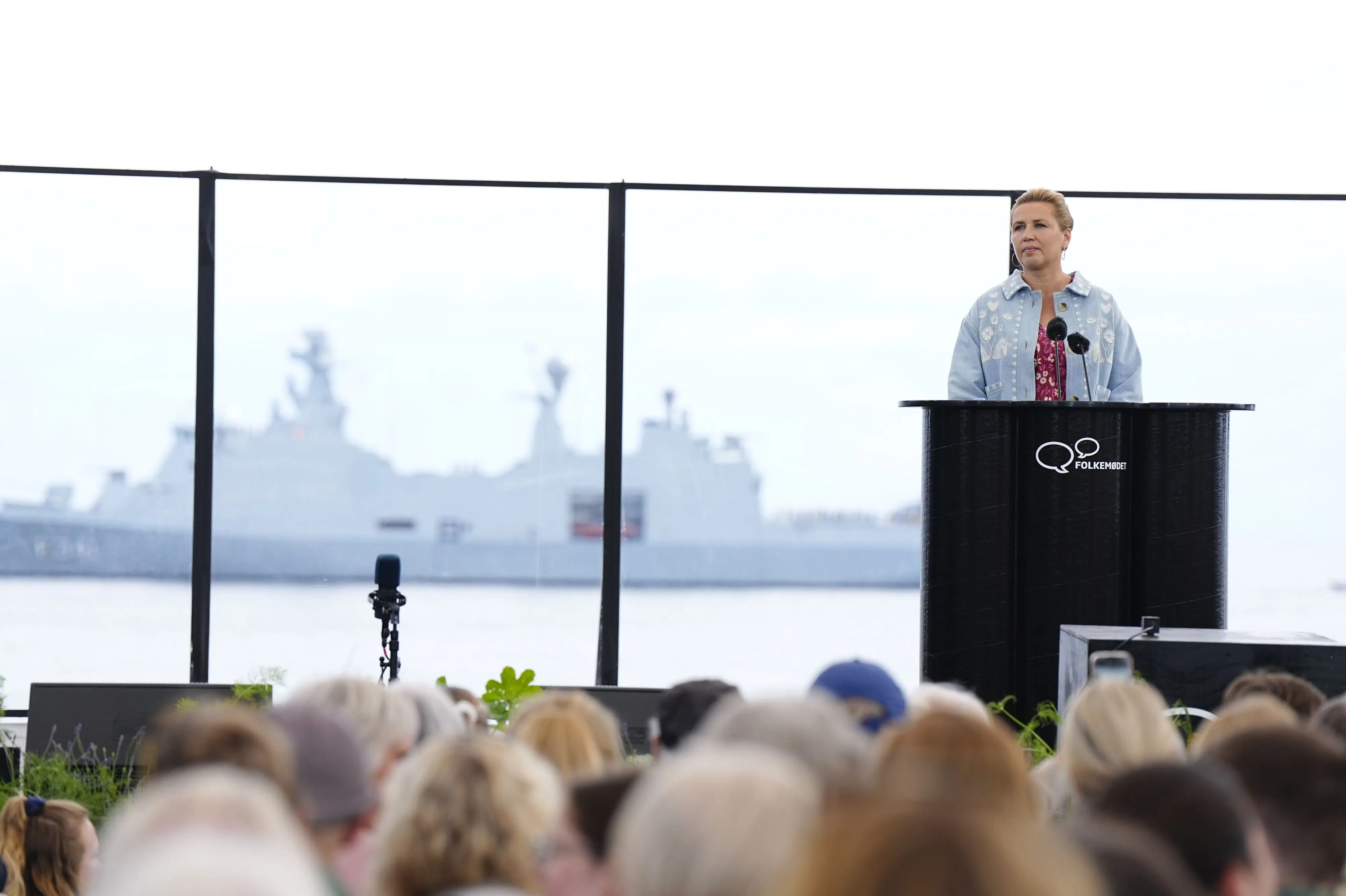 Regeringen begynder forhandlinger om sprøjteforbud inden som