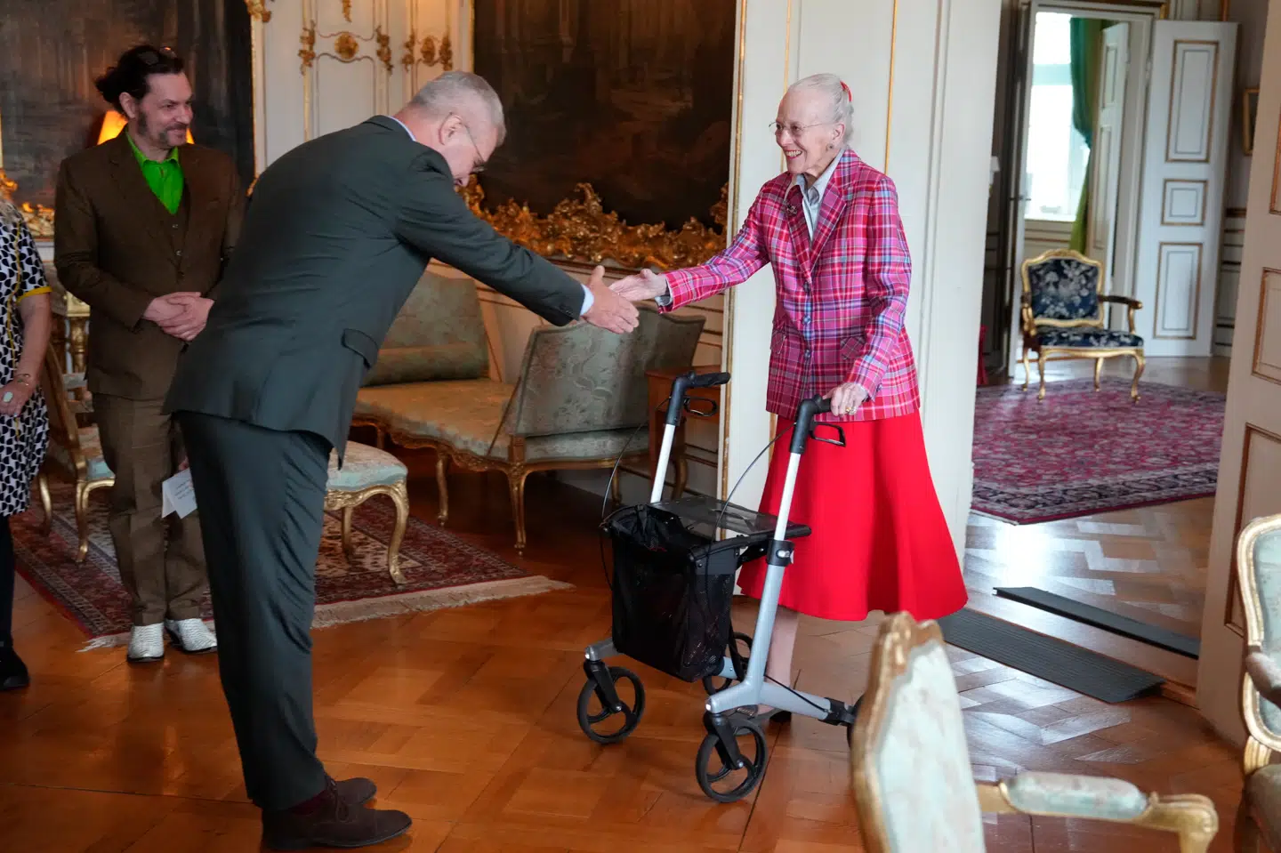 Dronning Margrethe er til stede ved uddelingen af Prins Henrik Prisen på Fredensborg Slot, torsdag den 11. juni 2026.