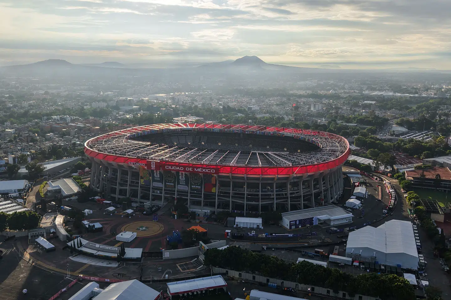 Ciudad de Mexico Stadium, der tidligere hed Azteca Stadium, danner rammen om åbningskampen mellem Mexico og Sydafrika.