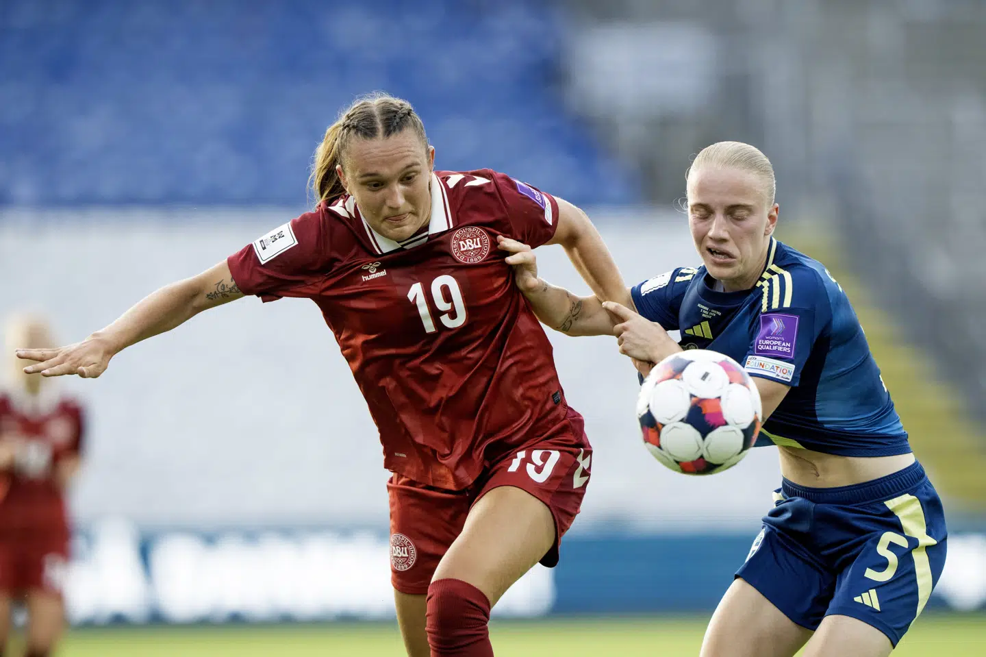 Danmarks Cecilia Fløe scorede sit første landsholdsmål mod Sverige. Hun har nu sagt farvel til sin klub, Napoli, og skal fremover spille i tyske Wolfsburg. (Arkivfoto).