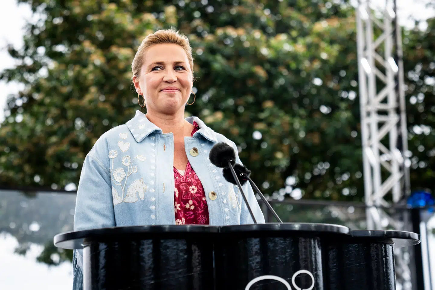 Statsminister Mette Frederiksen (S) brugte sin åbningstale på at tale om den nyligt dannede regering og regeringsgrundlaget.