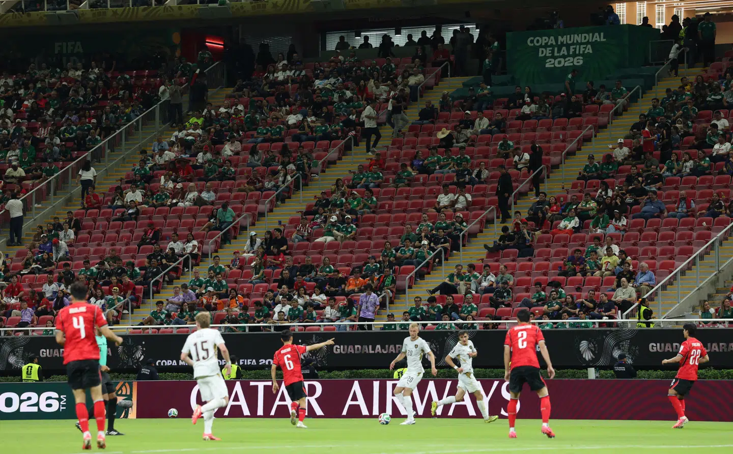Det var masser af tomme sæder til nattens VM-kamp mellem Sydkorea og Tjekkiet.
