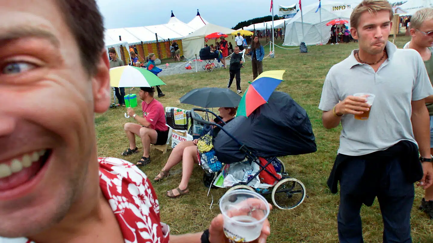 Arkiv. Langelandsfestivalen (her i år 2000) startede i 1991, lukkede i 2022, og genopstår - kun måske - i 2026 som Langelandsfestival Revival.