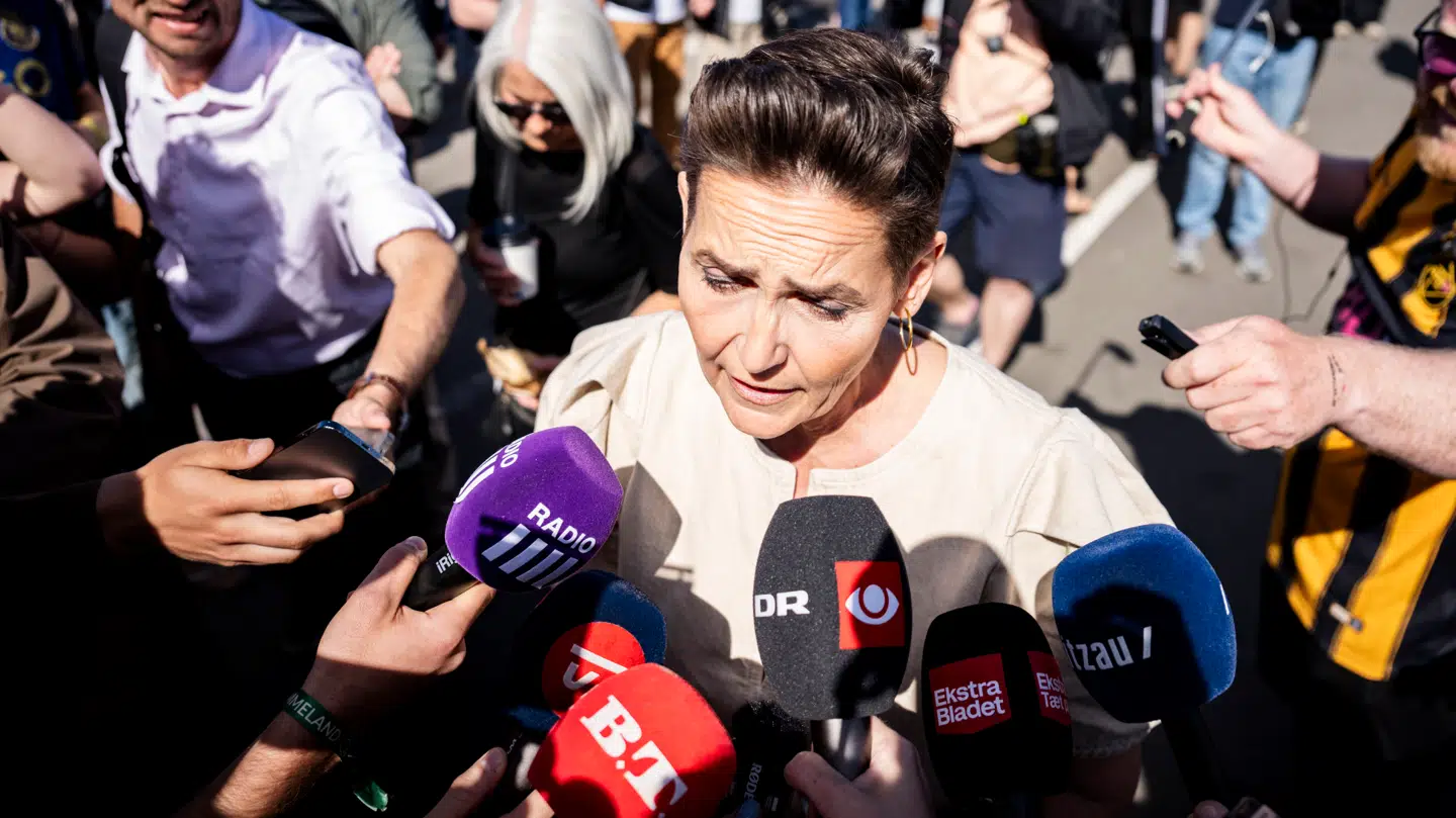 SFs formand, Pia Olsen Dyhr, forsvarede fredag formiddag over for pressen sin genansættelse af rådgiveren Thomas Nystrøm, som hun selv fyrede i 2020 på baggrund af en Metoo-sag.