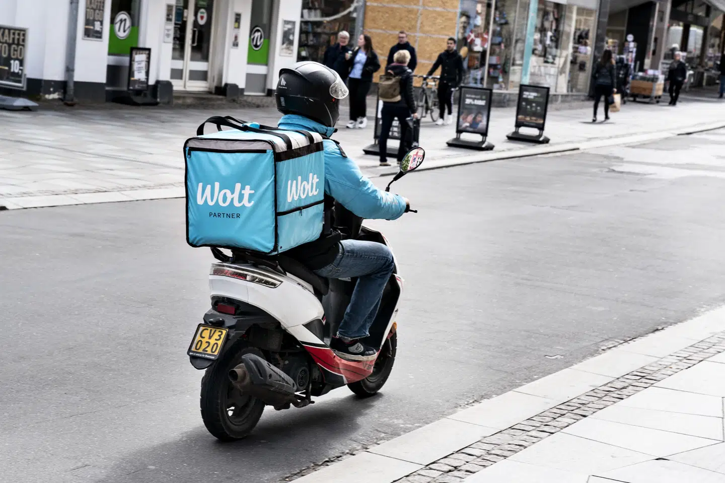 I Danmark har blandt andet forholdene for bude hos udbringningstjenesten Wolt været debatteret. (Arkivfoto).
