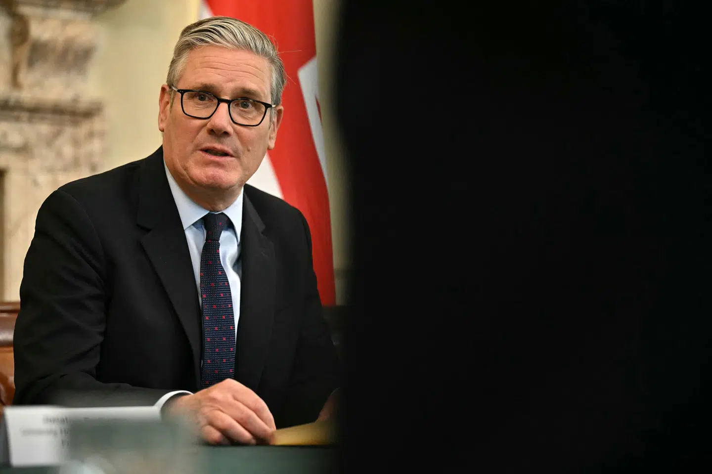 Keir Starmer siger, at det ikke handler om "personlig forfængelighed eller stædighed", at han vil kæmpe for sin post.