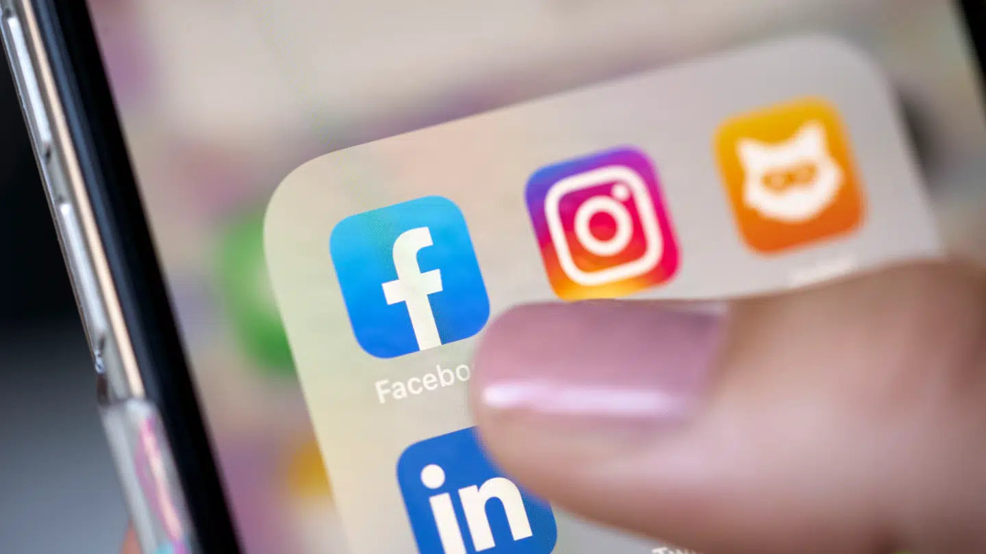 Fredag eftermiddag oplever flere brugere problemer med både Facebook, Messenger og Instagram.