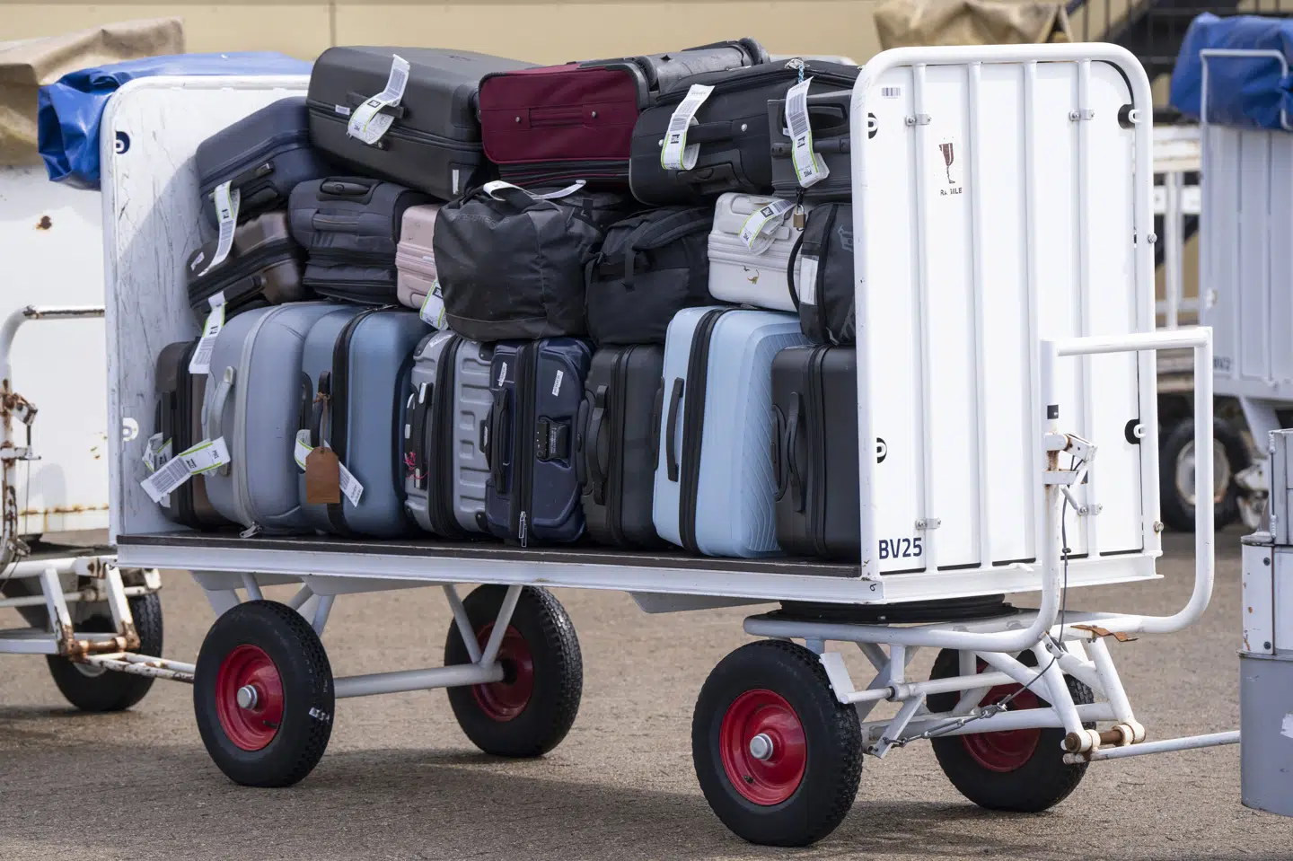 Sent fredag eftermiddag nedlagde bagagemedarbejdere i Københavns Lufthavn arbejdet. Det er nu genoptaget igen. (Arkivfoto).