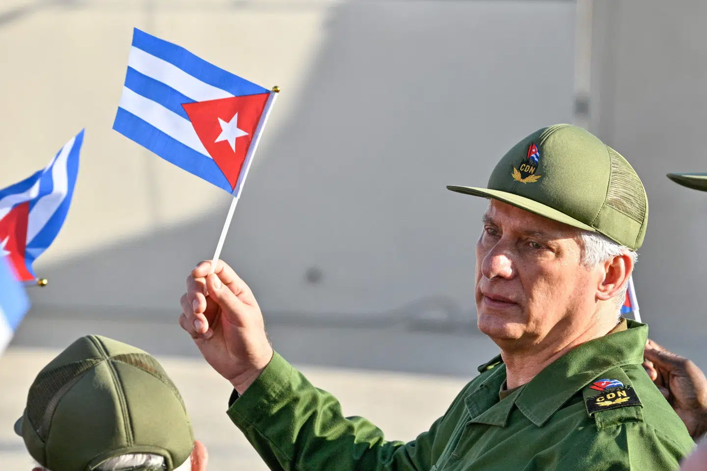 Cubas præsident, Miguel Díaz-Canel, ses på billede fra maj i hovedstaden Havana. Han siger i tale fredag, at Cuba håndterer udfordringer i økonomi på en intelligent måde. (Arkivfoto).
