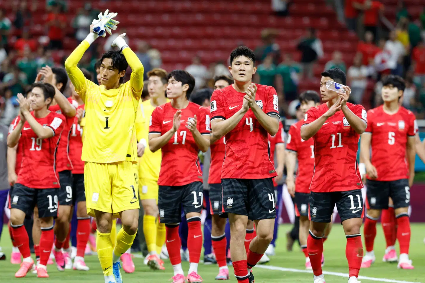 Sydkorea slog Tjekkiet med 2-1 i kampen, hvor tv-billeder viste flere tomme sæder. Fifa siger, at flere tilskuere opholdt sig på gangarealerne på stadion. (Arkivfoto).