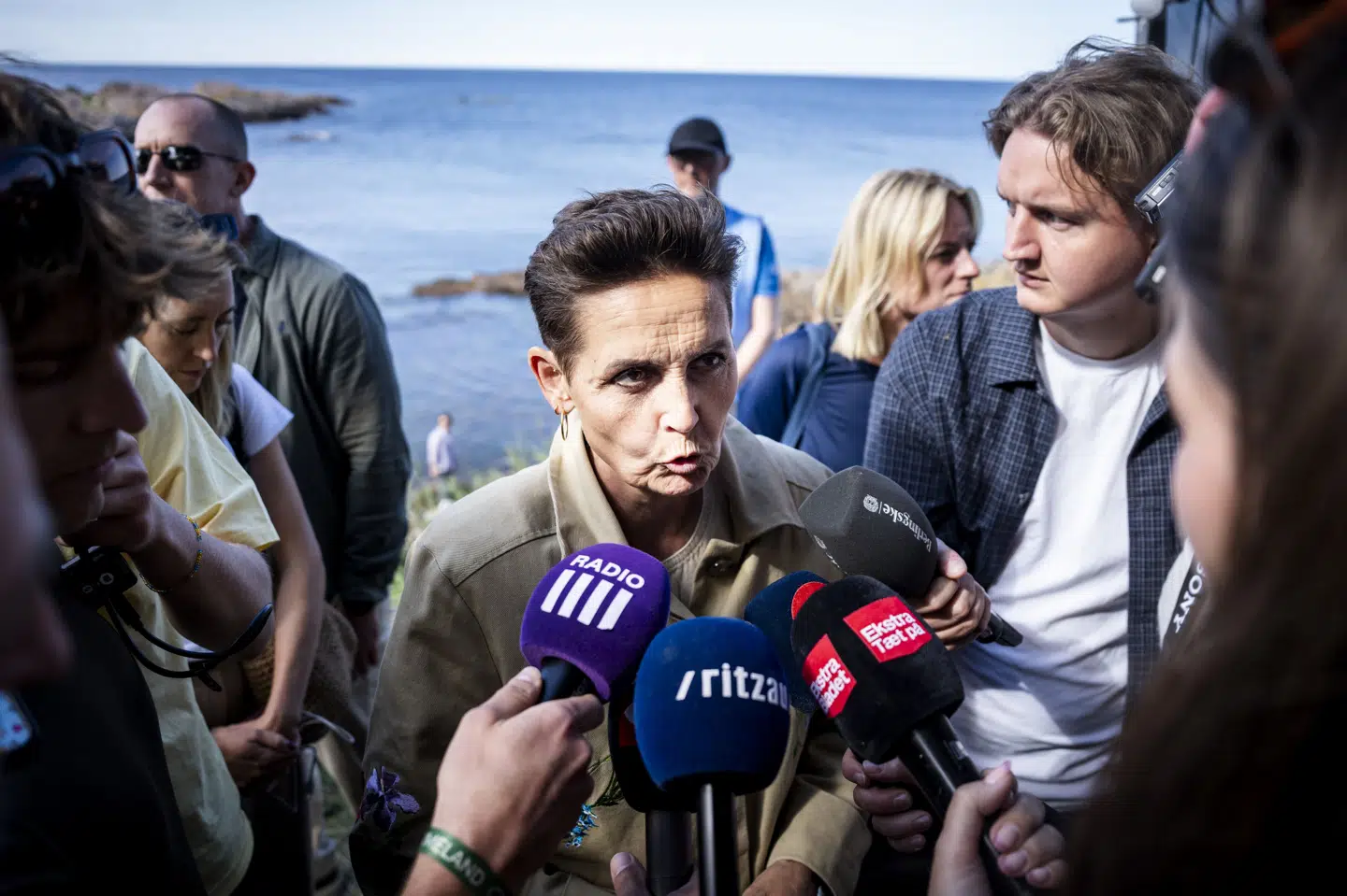 Pia Olsen Dyhr (SF) tog fredag opstilling foran pressen på Folkemødet i Bornholm, efter at hendes ansættelse af en særlig rådgiver har vakt stor kritik. (Arkivfoto).
