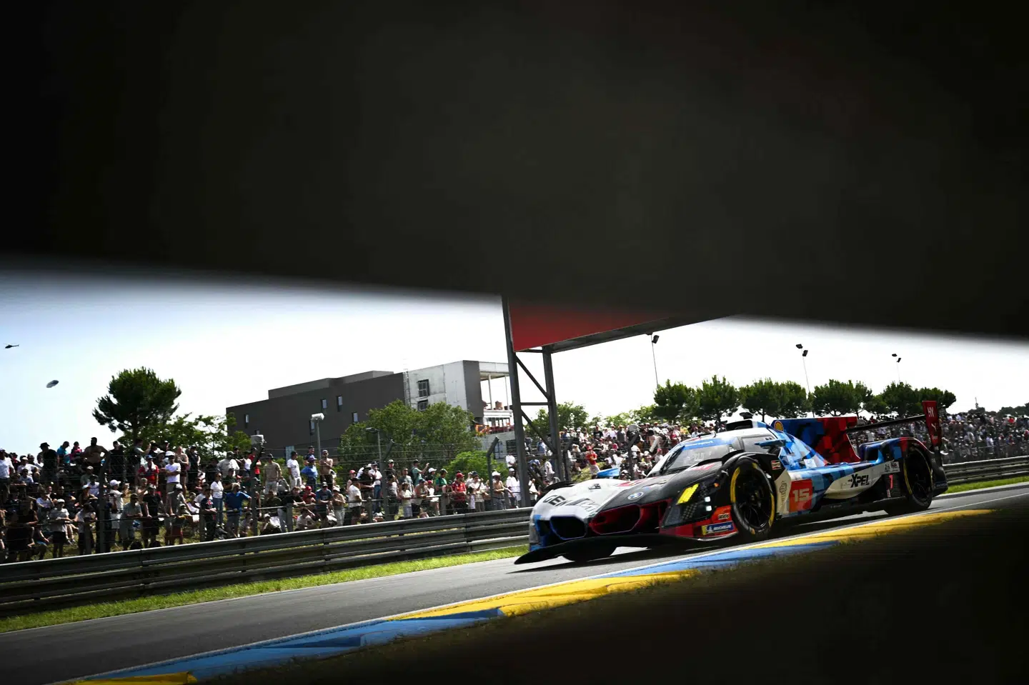Racerkøreren Kevin Magnussen havde ikke en god oplevelse i BMW-bilen i årets Le Mans.