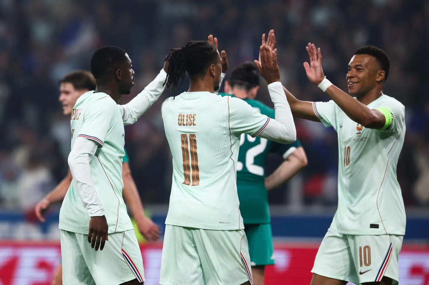 Ousmane Dembele, Michael Olise og Kylian Mbappé udgør på papiret VM's nok stærkeste offensiv. (Arkivfoto).