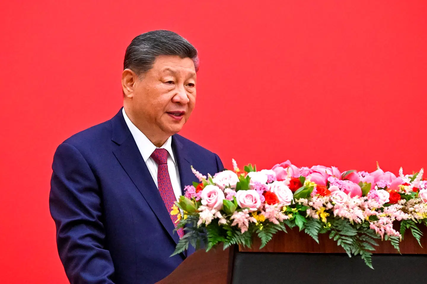 Udenlandske statsledere valfarter til Beijing for at mødes med Kinas præsident, Xi Jinping. På én og samme tid er Kina en økonomisk verdensmagt – og har store hjemlige problemer.