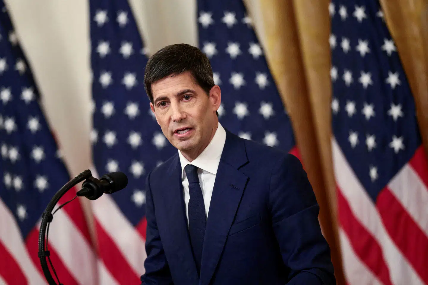 Chefen for den amerikanske centralbank, Kevin Warsh, har store planer for, hvordan den traditionsbundne institution skal laves om. Det kan skabe rystelser.