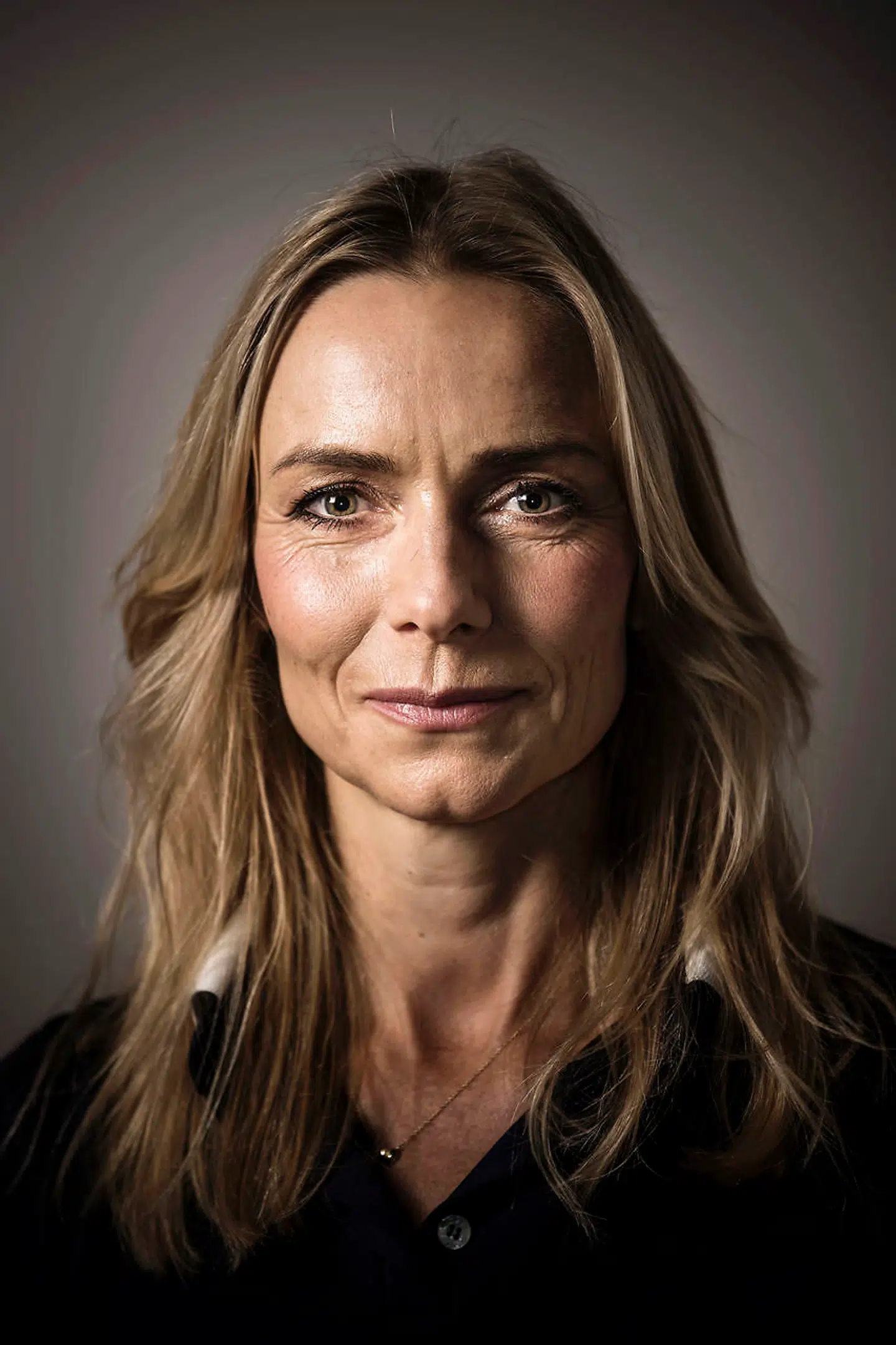 »Flere undersøgelser siger, at omkring 40 procent af alle job vil blive erstattet af teknologi, men med en stor folkelig omstilling kan vi også skabe mange nye job og i virkeligheden få en nettotilvækst i antallet af job,« siger Malou Aamund.