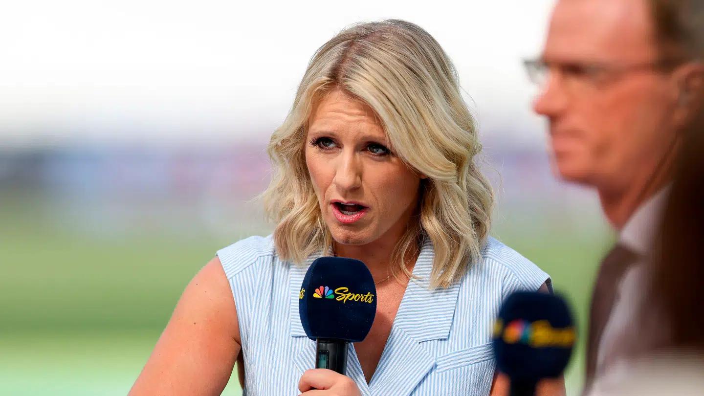 Den kendte britiske tv-vært Rebecca Lowe begræder en kollegas død.