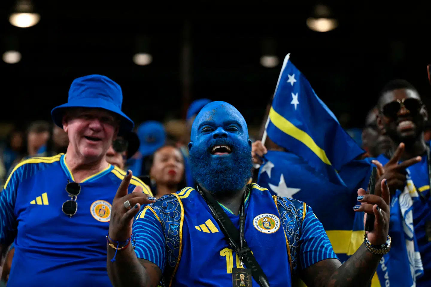 Curaçao er det mindste land, der nogensinde har kvalificeret sig til fodbold-VM. Her ses landsholdets fans under kampen mod Tyskland.