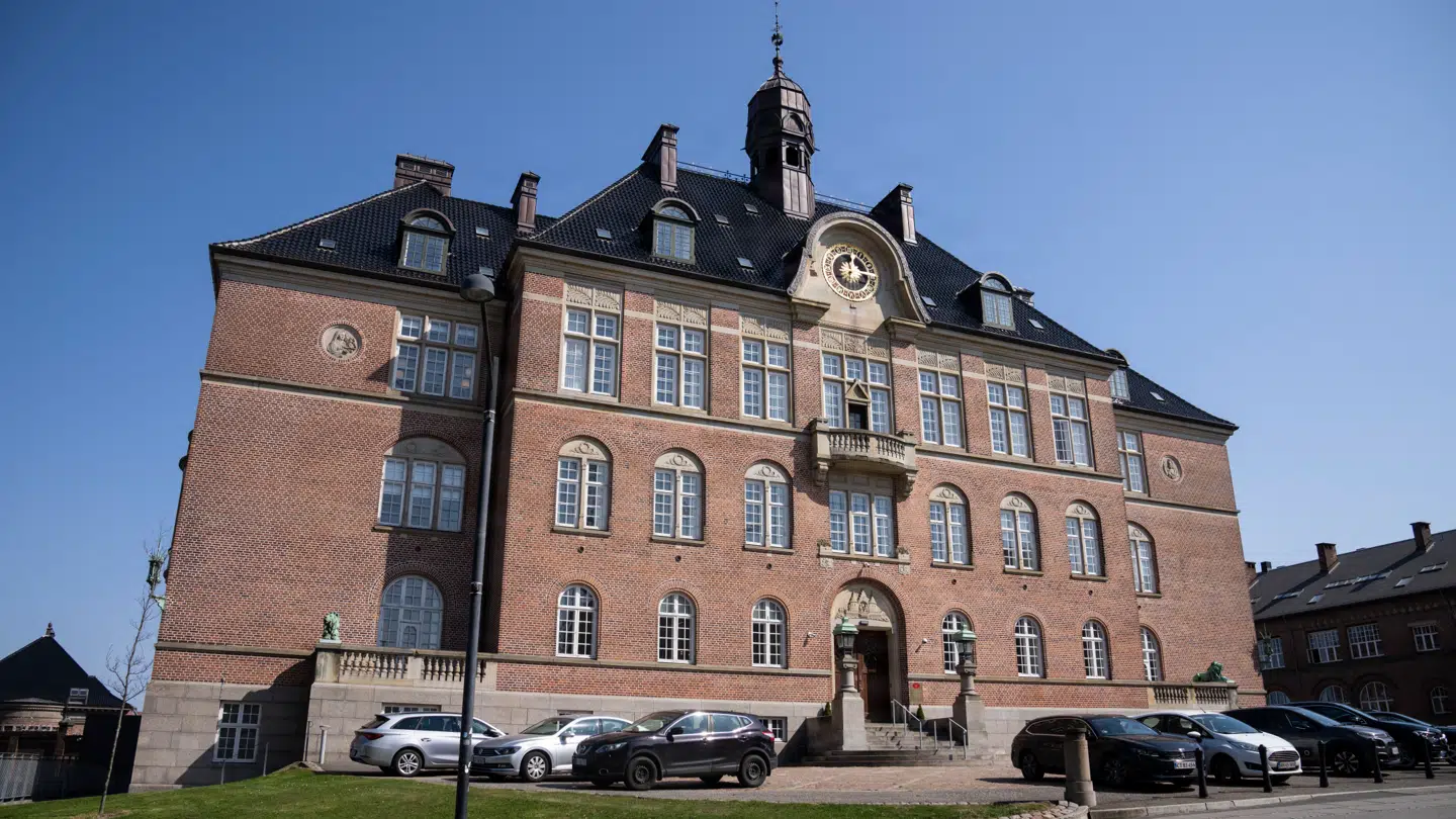 Straffesagen mod massøren skal afgøres her ved byretten i Aarhus.