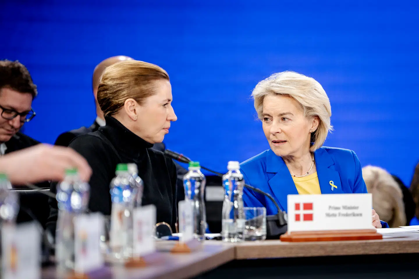 Engang var Danmark en del af EUs såkaldte sparebande. Men for et år siden meddelte statsminister Mette Frederiksen (S), at det ikke længere er tilfældet, så længe pengene går til forsvar.