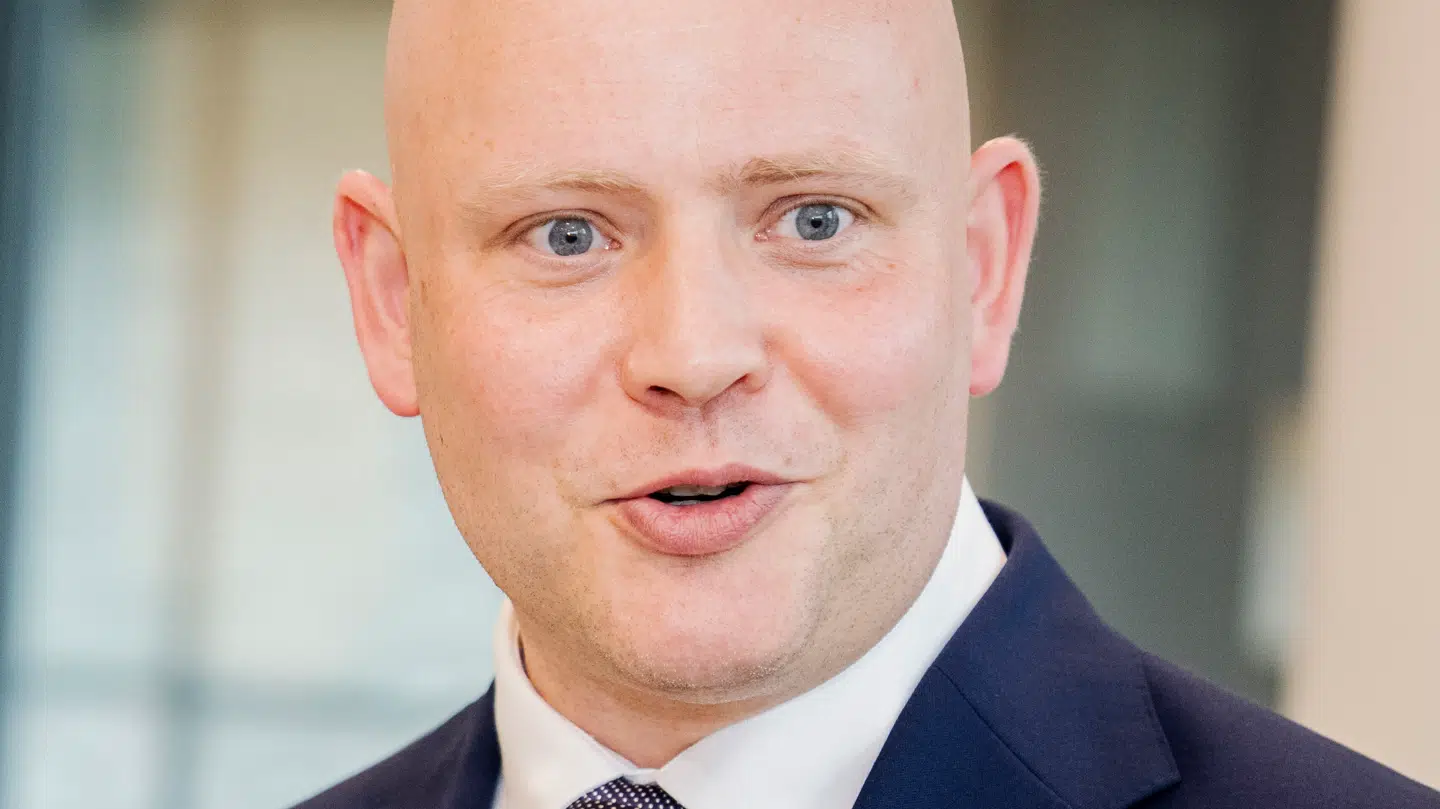 Skatte- og vækstminister Jakob Engel-Schmidt svarer på heftig kritik.