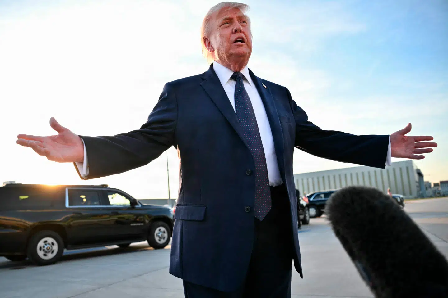 Den amerikanske præsident, Donald Trump, ses her tale med pressen den 17. juni.