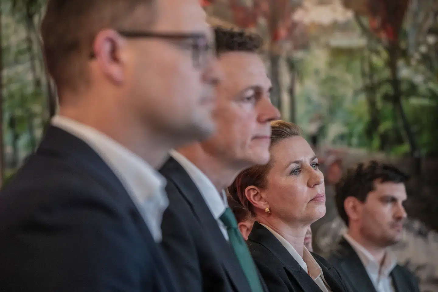 Socialdemokratiet tordner mod Dansk Folkeparti torsdag morgen og kalder deres forslag om at sænke afgifterne på benzin og diesel for et »stunt«.