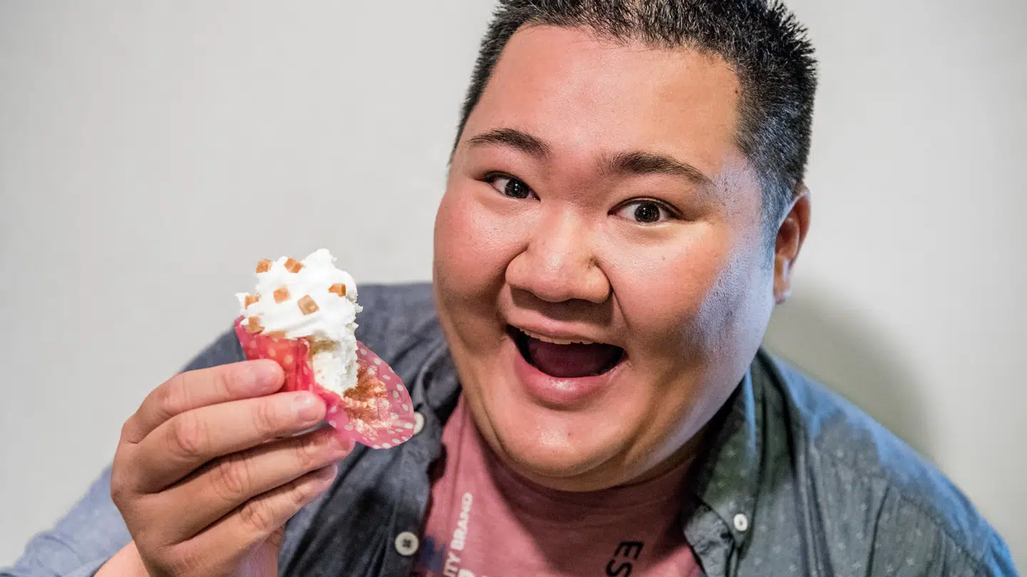 Micki Cheng har en sød tand og udgav før sit vægttab en bog med bageopskrifter.