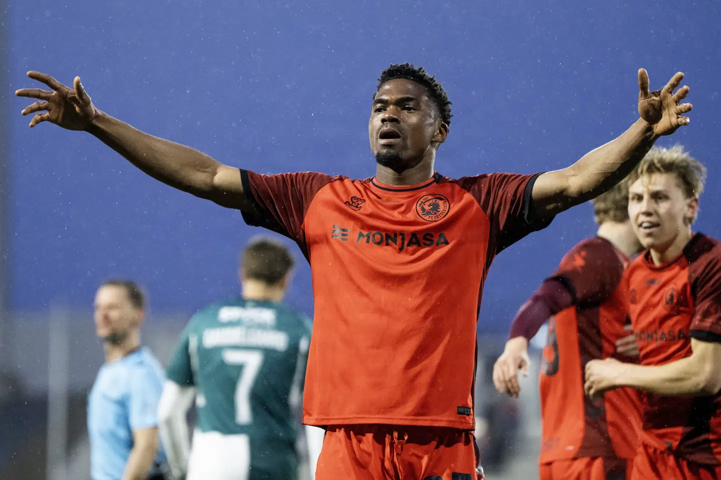 Friday Etim scorede flere mål for FC Fredericia i foråret, og det har fået FC Midtjylland til at købe angriberen tilbage fra den jyske klub, som rykkede ud af Superligaen. (Arkivfoto).