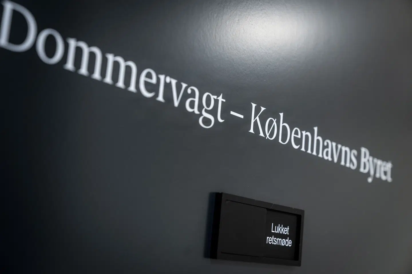 To indehavere af en koncern, der driver bosteder på Sjælland, er torsdag blevet fremstillet i grundlovsforhør i Dommervagten i Vestre Fængsel. De kræves fængslet for groft mandatsvig og groft moms- og skattesvig. (Arkivfoto).