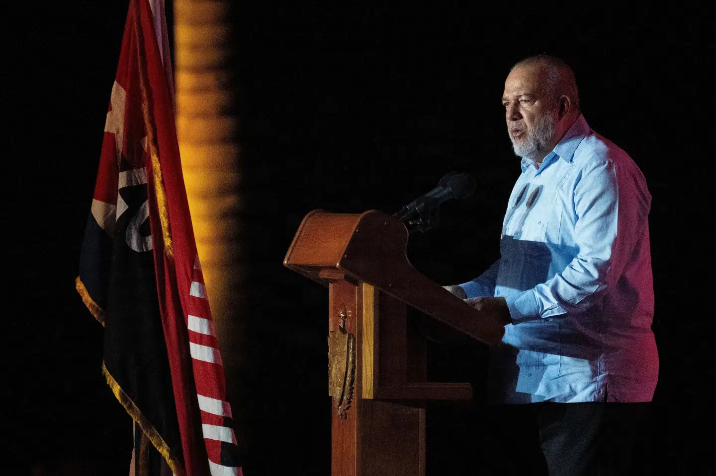 I en næsten to timer lang tale i parlamentet har Cubas premierminister præsenteret over 175 tiltag, der skal ændre Cubas økonomiske model markant. (Arkivfoto).