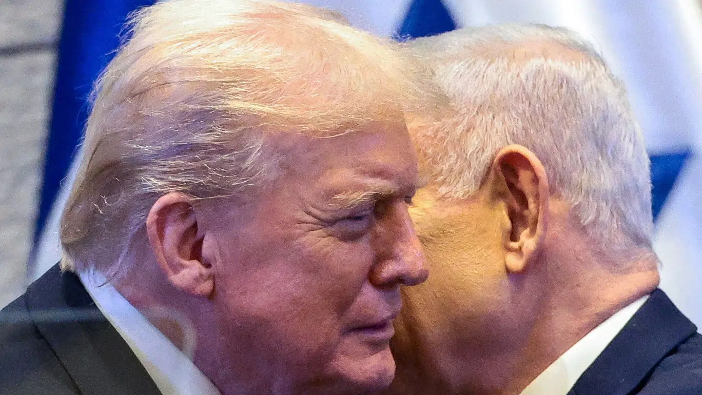 Den amerikanske præsident, Donald Trump (tv.), og den israelske ditto, Benjamin Netanyahu, stod sammen, da de angreb Iran i februar måned.