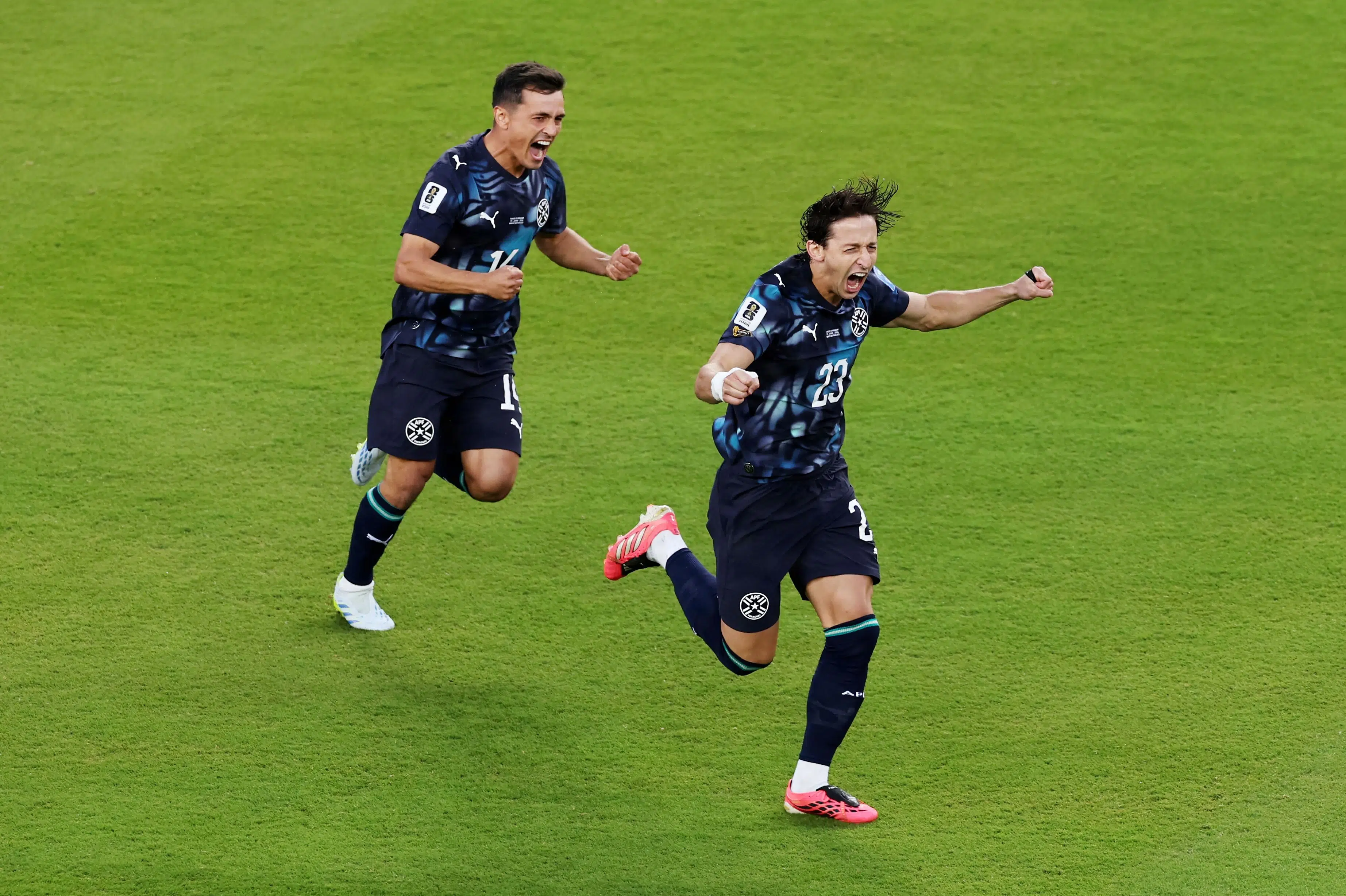 Tyrkiet ryger ud af VM efter nederlag til Paraguays ti mand