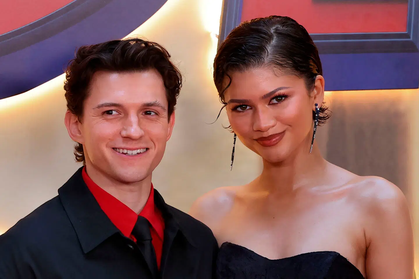 Tom Holland ses her med den amerikanske skuespiller Zendaya i Madrid den 15. juni. De medvirker begge i den nye 'Spider-Man'-film. Privat danner de par.