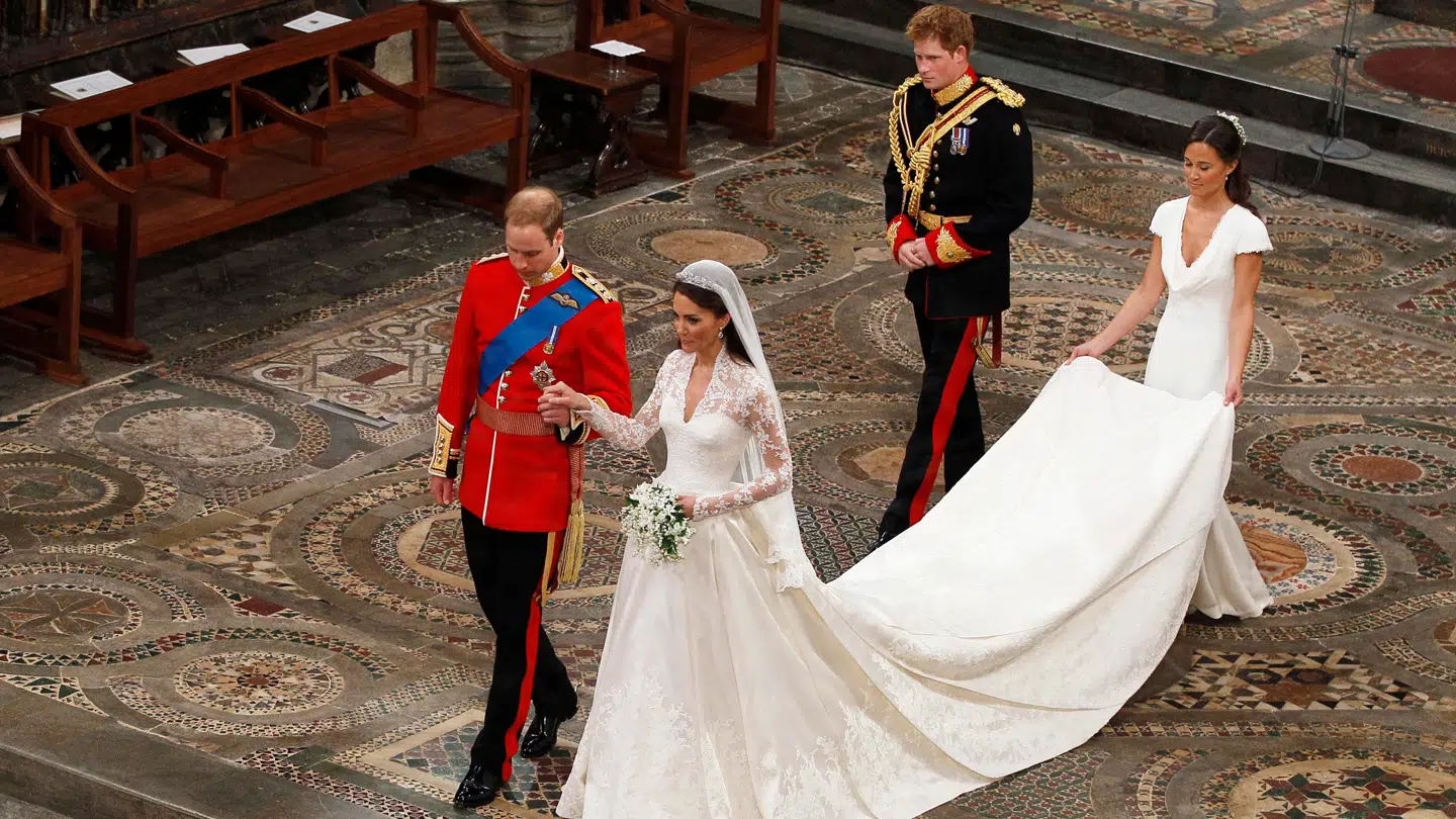 Prinsesse Kate, også kendt som Kate Middleton, er prinsesse af Wales og blev i 2011 gift med den britiske tronfølger, prins William.