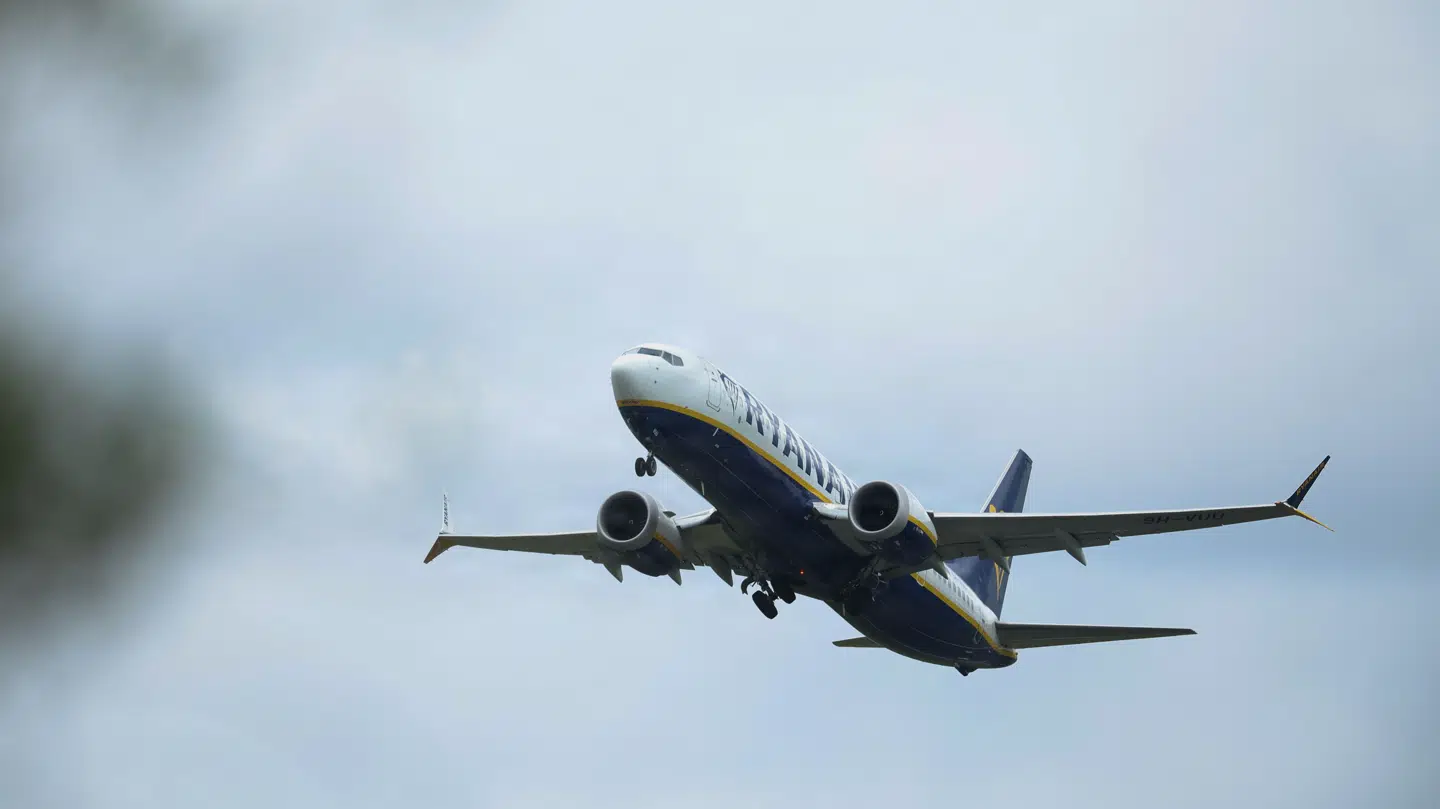 Et Ryanairfly fra Athen til London lettede i sidste weekend før et større antal af passagererne var kommet ombord.