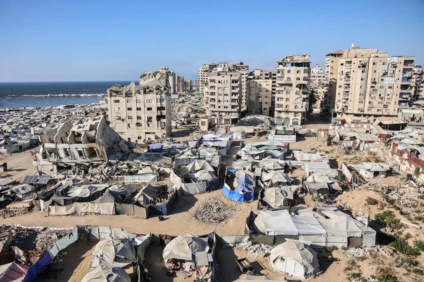 Hundredtusindvis af mennesker har mistet deres hjem i Gazastriben efter krigen mellem Hamas og Israel. Store del af Gazastriben er lagt i ruiner efter to års krig. (Arkivfoto).