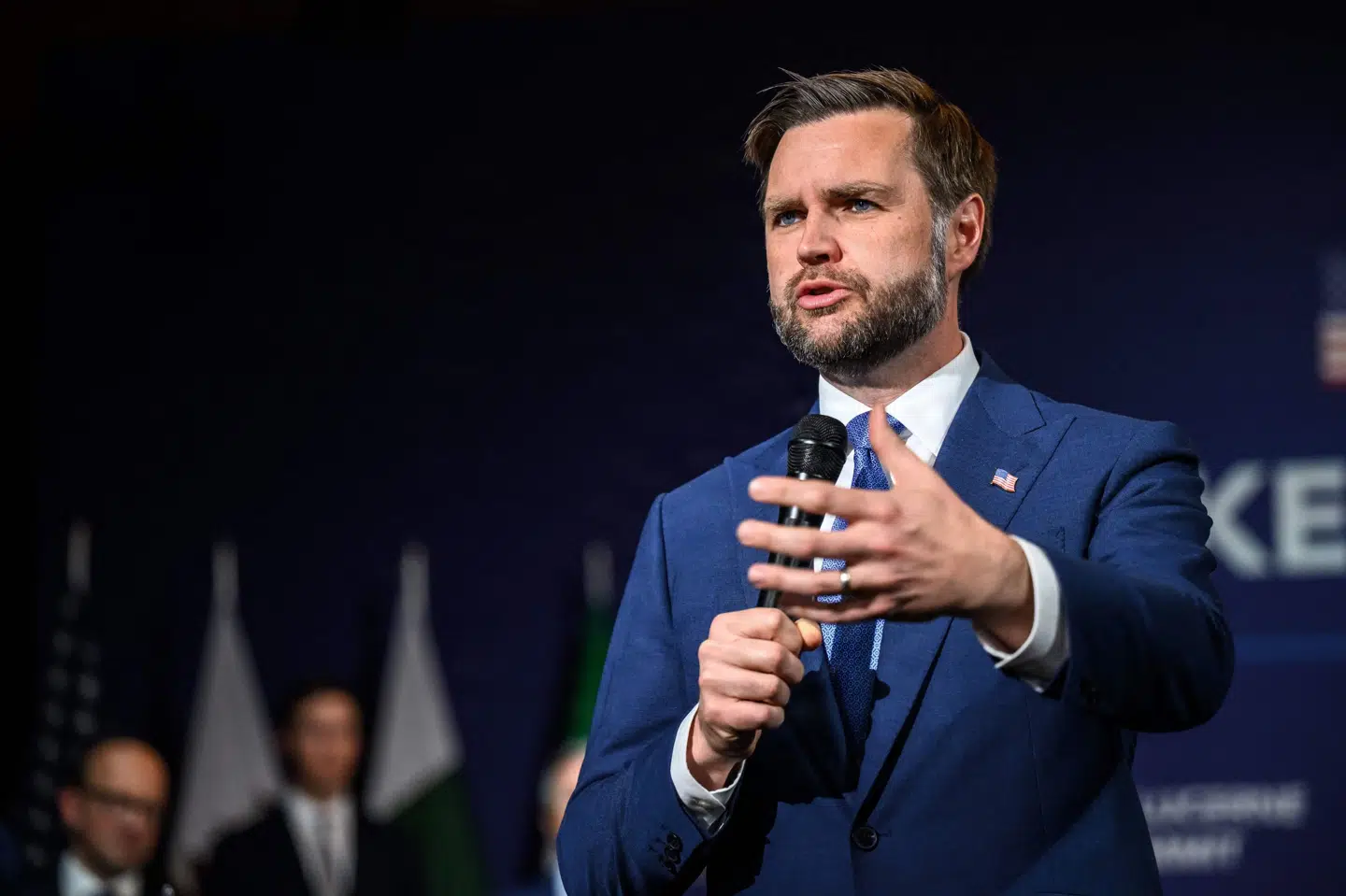 USA's vicepræsident, J.D. Vance under forhandlinger i Schweiz.