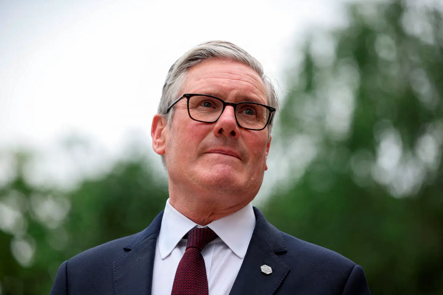 Storbritanniens premierminister, Keir Starmer, ventes at træde tilbage mandag og fremlægge en tidsplan for sin afgang, ifølge det britiske medie The Observer.