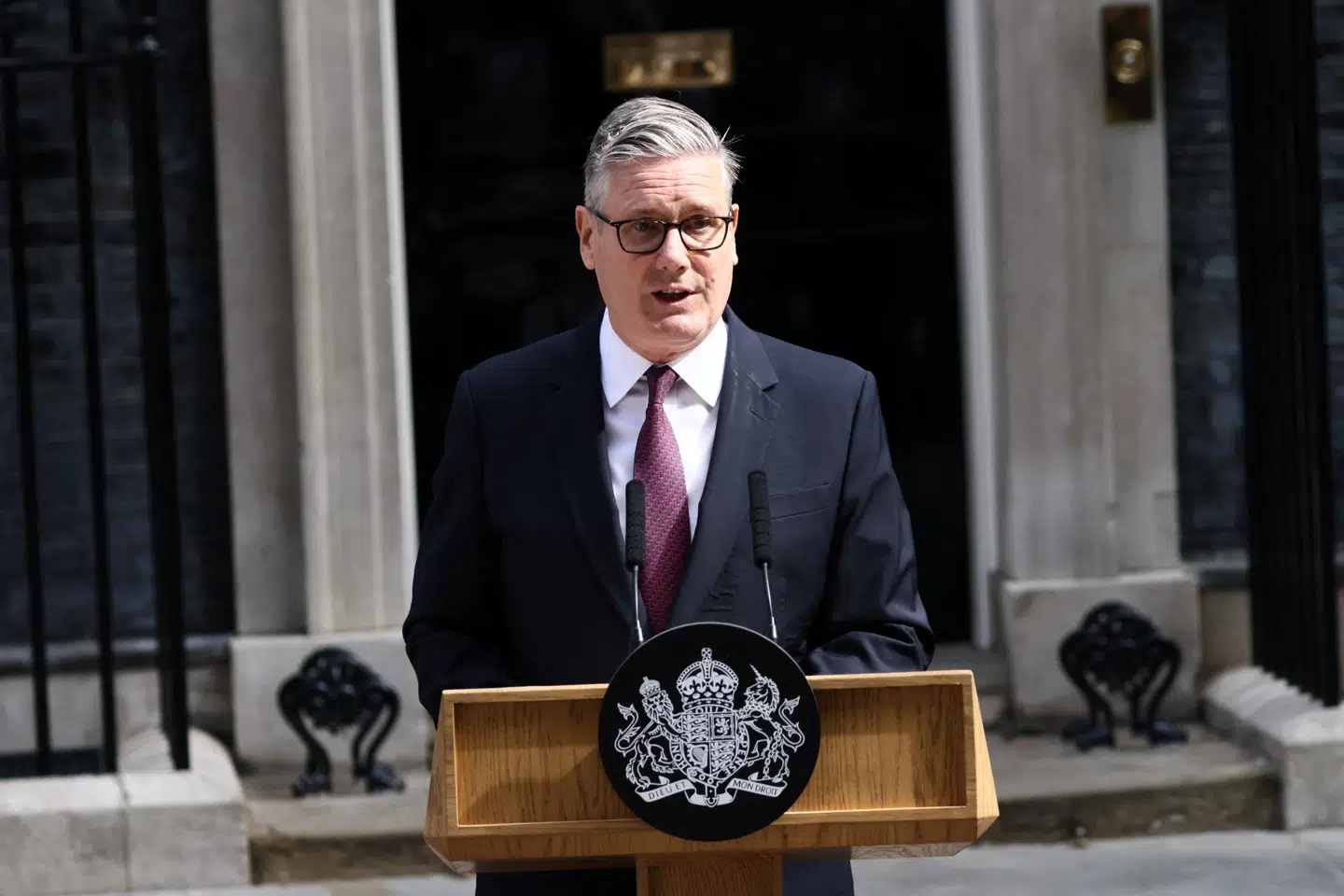 Premierminister Keir Starmer har været under massivt pres de seneste par dage. Mandag formiddag meldte han sin afgang.