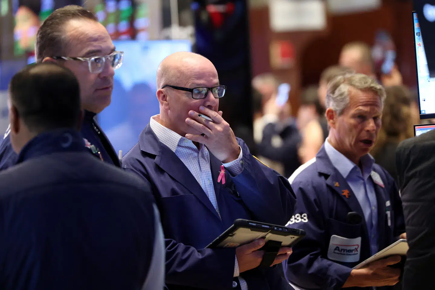 Der har mildest talt været dårlig stemning på den amerikanske børs i New York mandag og tirsdag. De tre ledende amerikanske aktieindekser er sendt i rødt ved tirsdagens åbning.