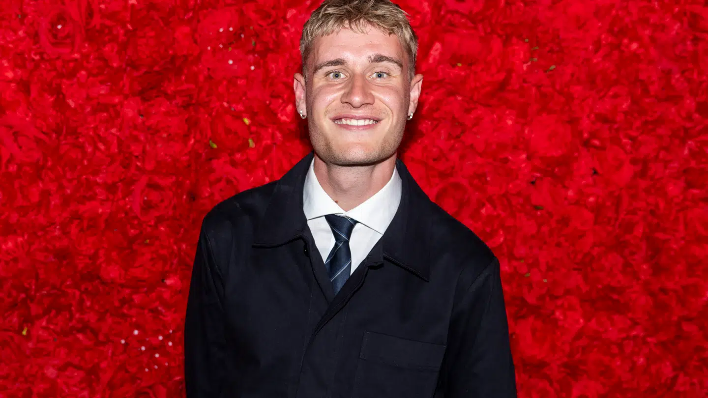 Alexander Wessel Rasmussen deltog i sidste års sæson af 'Bachelorette'. Nu smiler han på ny, da han netop kan afsløre, at han har fået en kæreste.